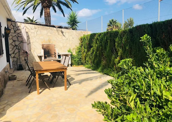 Casa Con Jardin En Denia