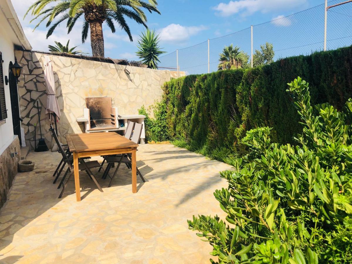 Casa Con Jardin En Vakantiehuis *